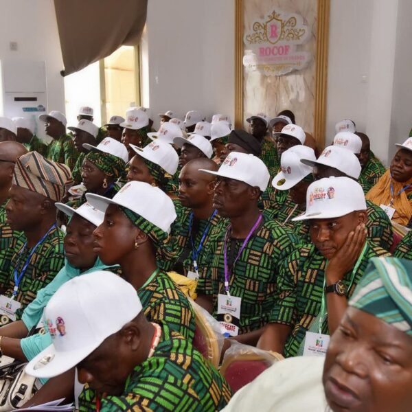 Photo 5814150782998660735 y 600x600