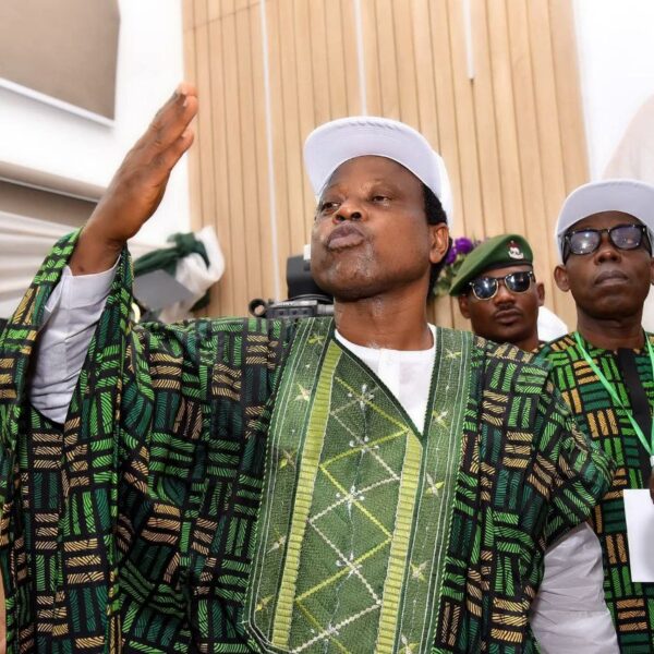 Photo 5814150782998660737 y 600x600