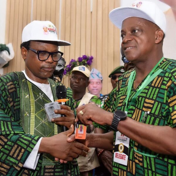 Photo 5814150782998660747 y 600x600